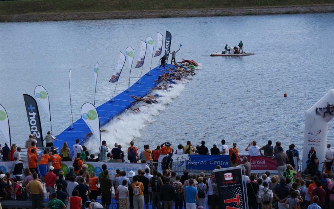 Ponton de départ session de natation Triathlon – Tours – 2010